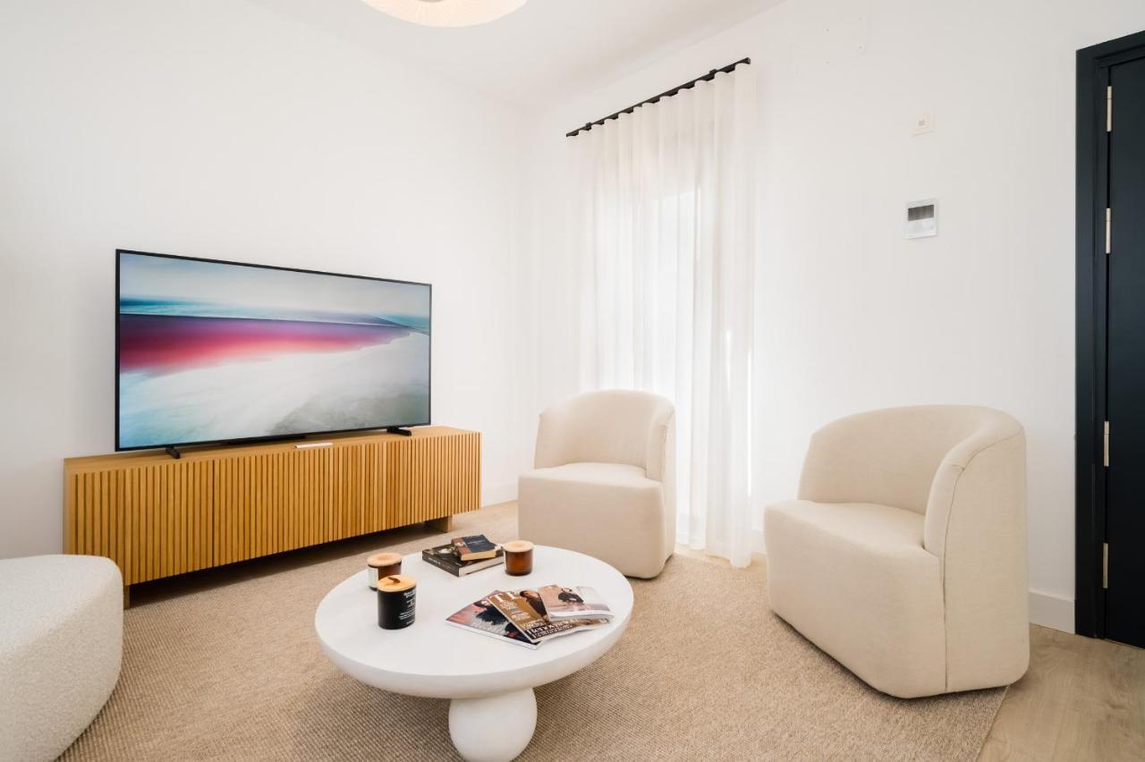 Stylish Designer Duplex-3Beds 2Baths-Puerta Carmona Centro Lejlighed Sevilla Eksteriør billede