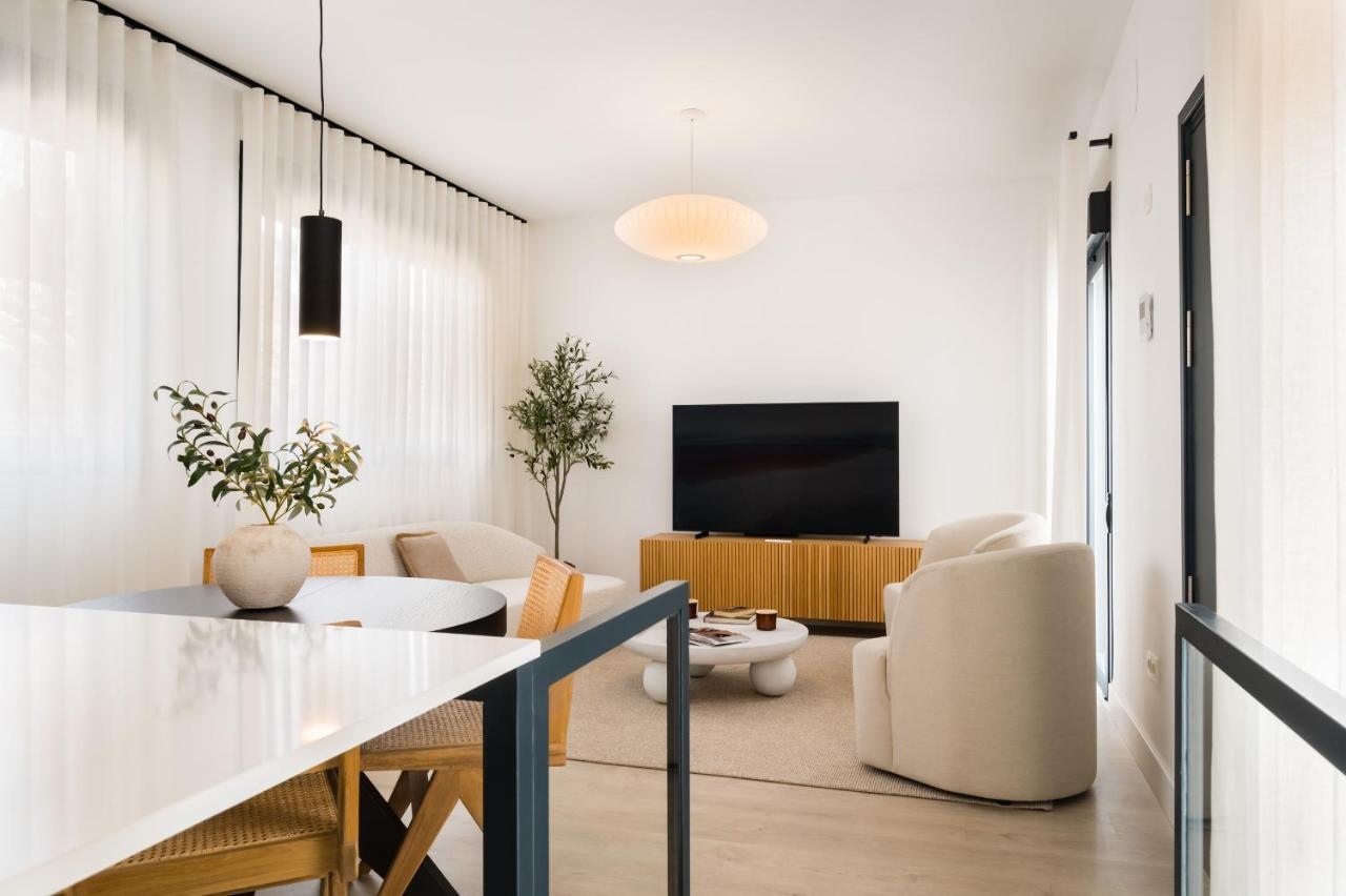 Stylish Designer Duplex-3Beds 2Baths-Puerta Carmona Centro Lejlighed Sevilla Eksteriør billede
